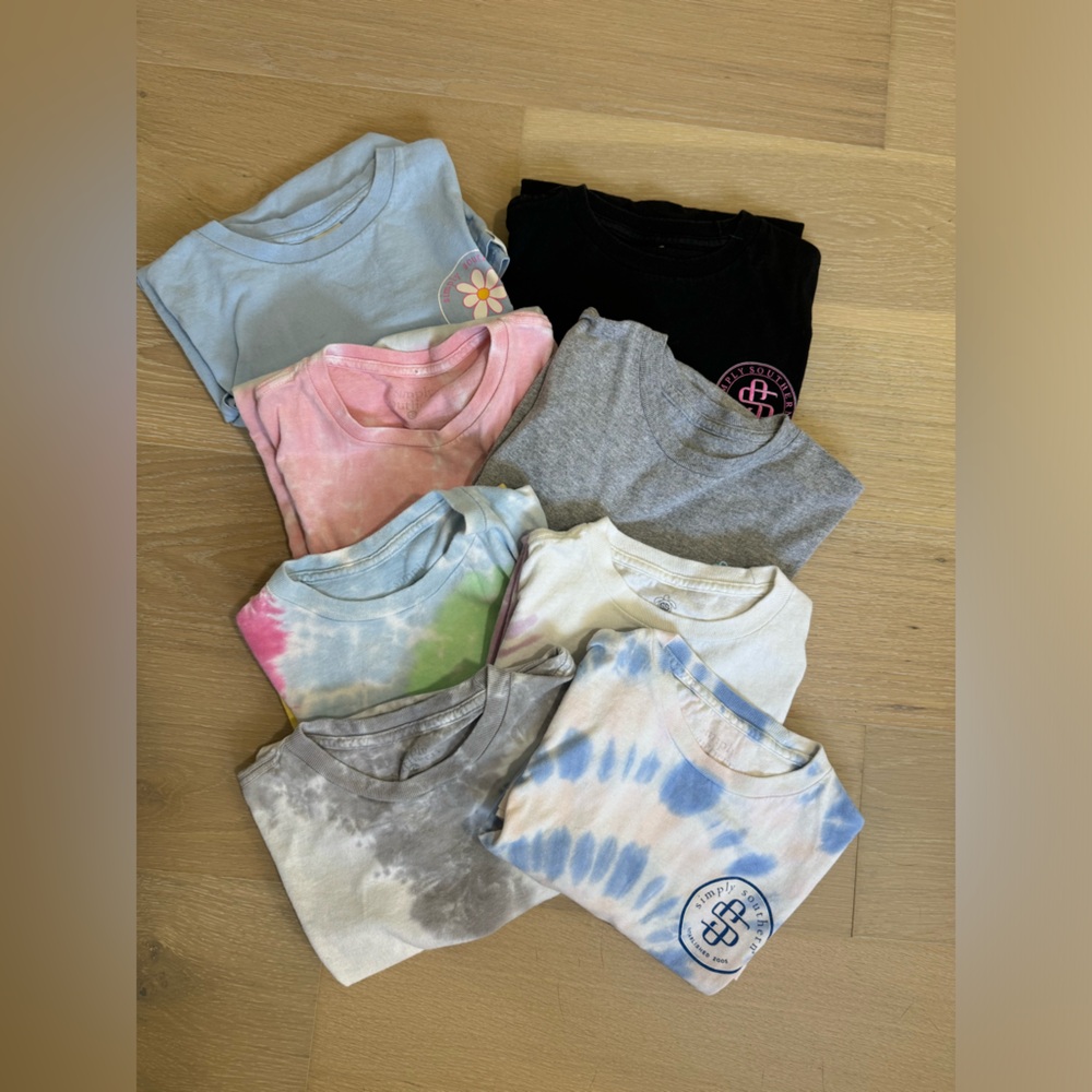 Set of 8 Simply Southern T-Shirts , sz YL